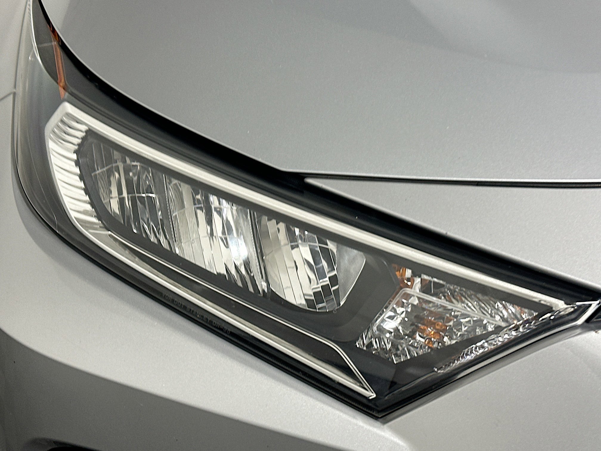 Used 2020 Silver Sky Metallic Toyota XLE image 9
