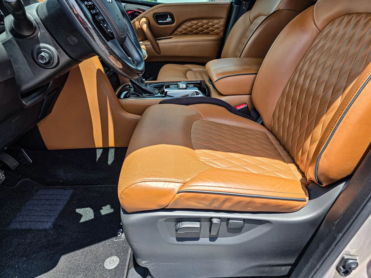 Certified Used 2024 Champagne Quartz INFINITI Sensory image 9