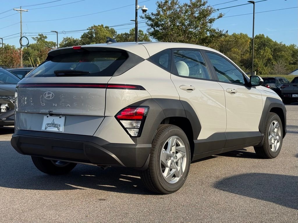 Used 2026 Gray Hyundai SE image 10