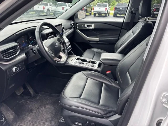 Used 2023 White Ford XLT image 11
