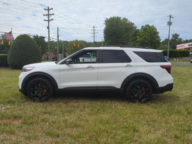 Used 2023 White Ford ST image 10