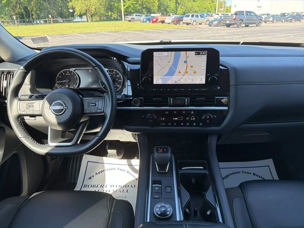 Used 2024 White Nissan SL image 16