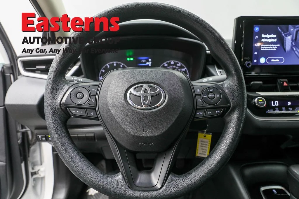 Used 2023 White Toyota LE image 10