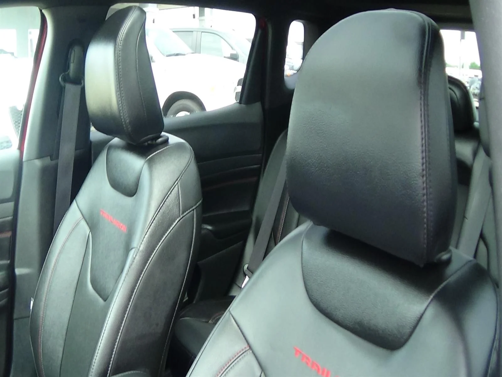 Certified Used 2024 Red Hot Pearl Coat (pr6) Jeep Trailhawk image 20