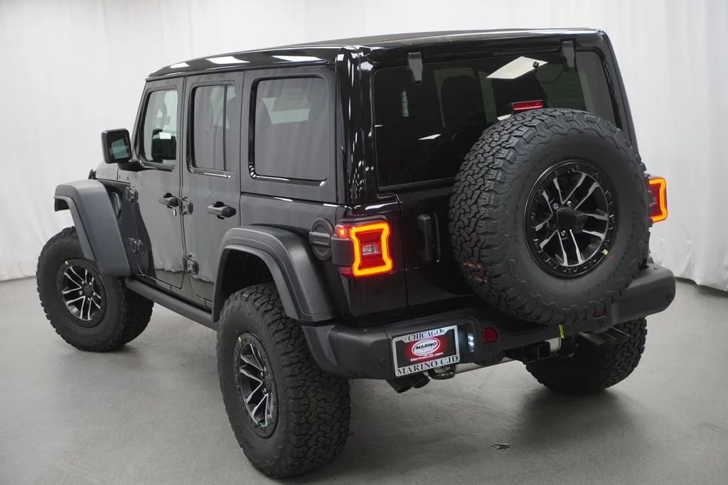 New 2026 Black Clear-Coat Exterior Paint Jeep Moab 392 image 11