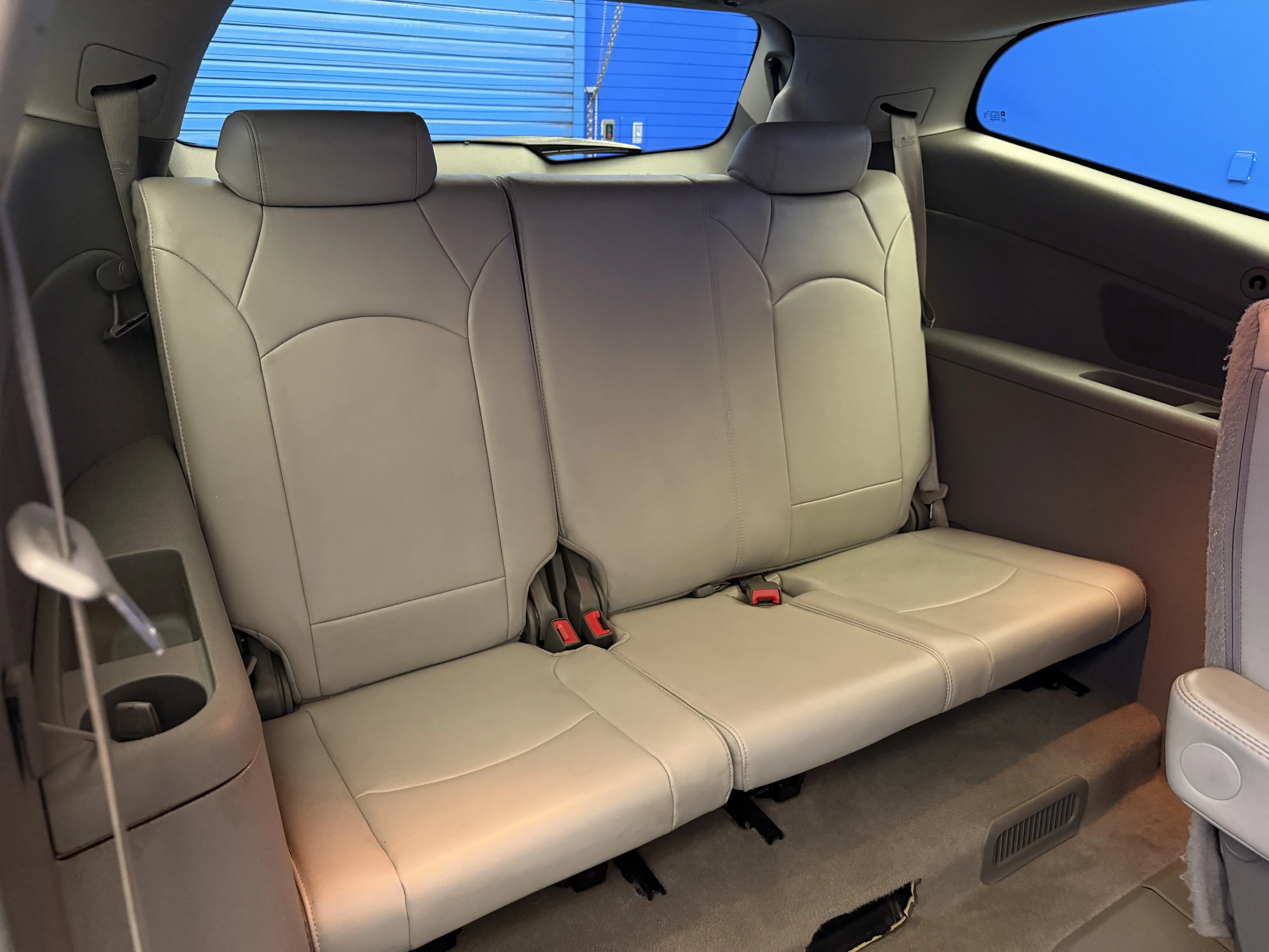 Used 2011 Dark Blue Metallic Chevrolet LT w/2LT image 32