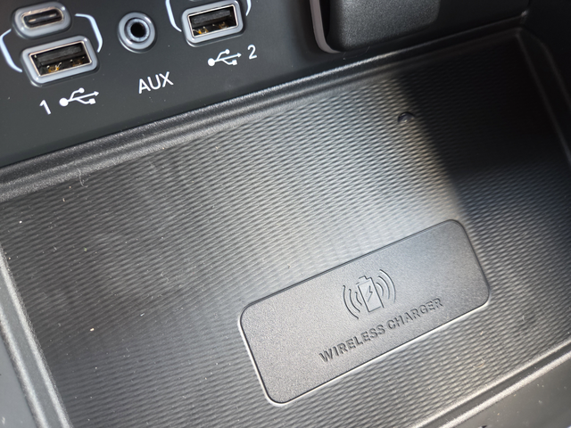 New 2025 Baltic Gray Metallic Clearcoat Jeep Altitude X image 24