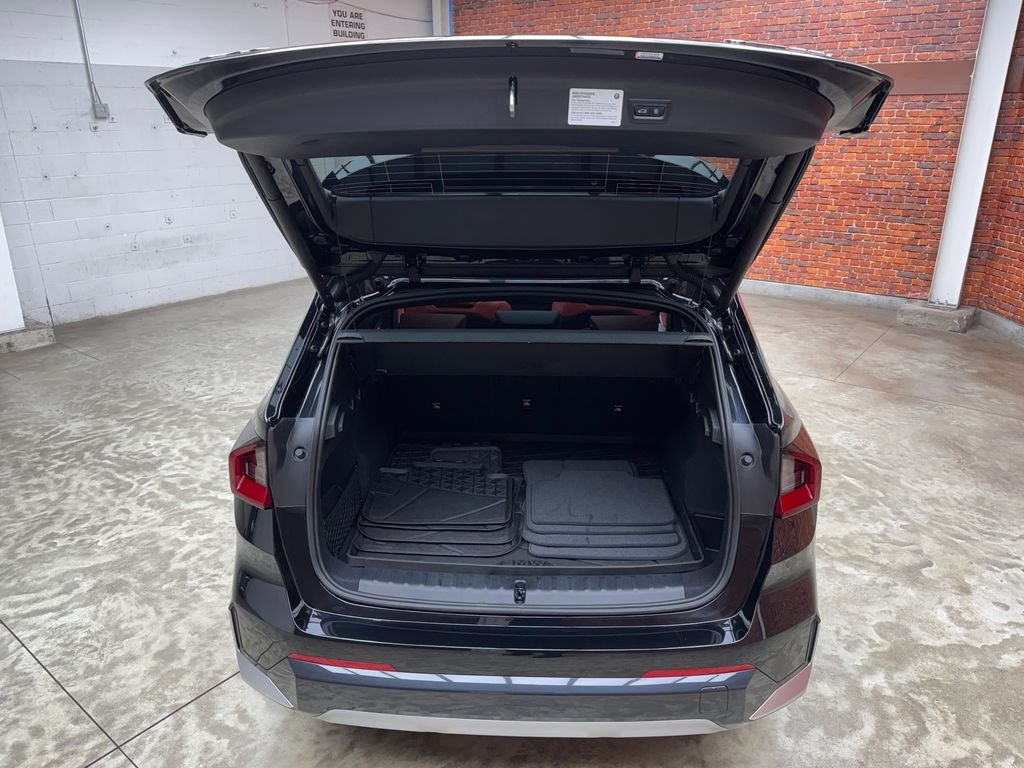 2025 BMW X1 28i - Photo 28