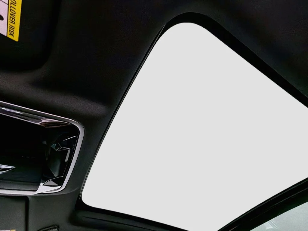 New 2026 Santorini Black Land Rover Belgravia Edition image 23