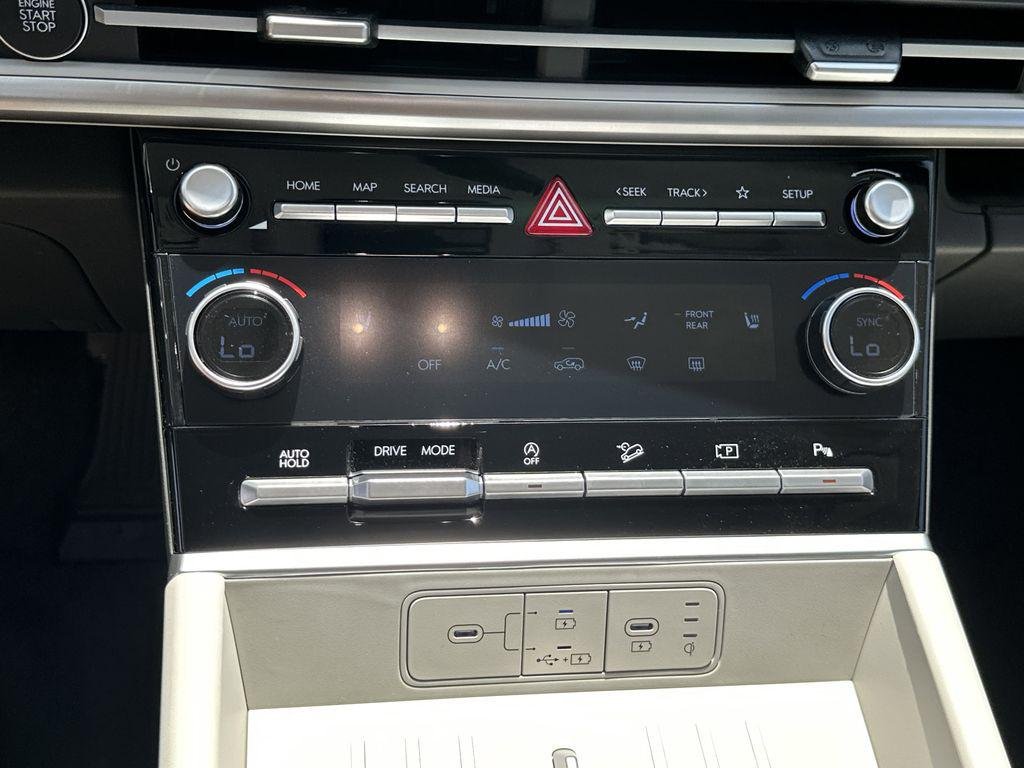 New 2026 Shimmering Silver Pearl Hyundai SEL FWD image 19