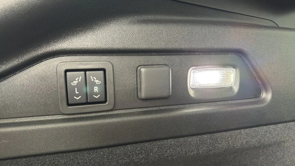 Used 2025 Stellar Black CADILLAC Sport w/1SJ image 14