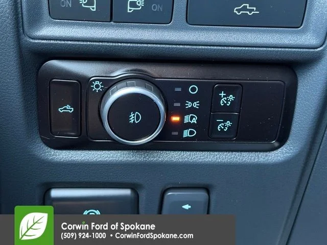 Used 2023 Agate Black Metallic Ford Platinum image 29