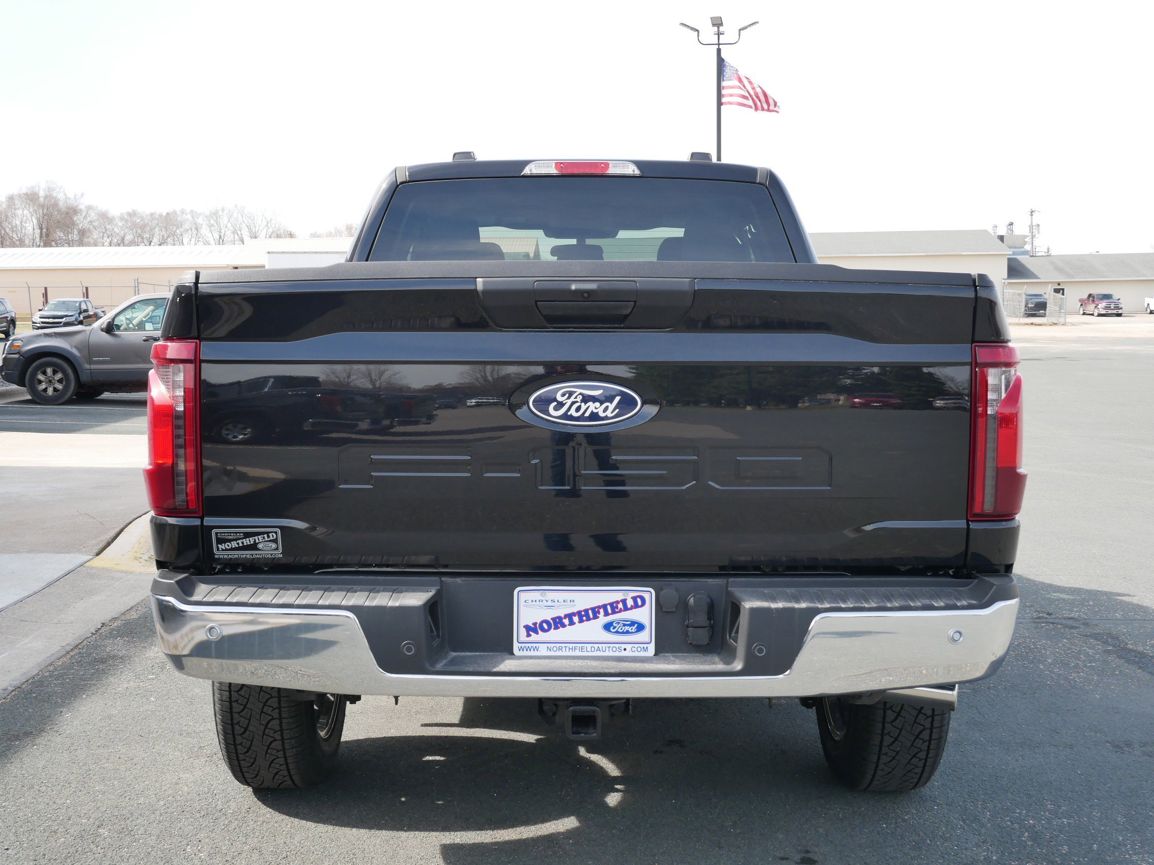 View vehicle photo 7