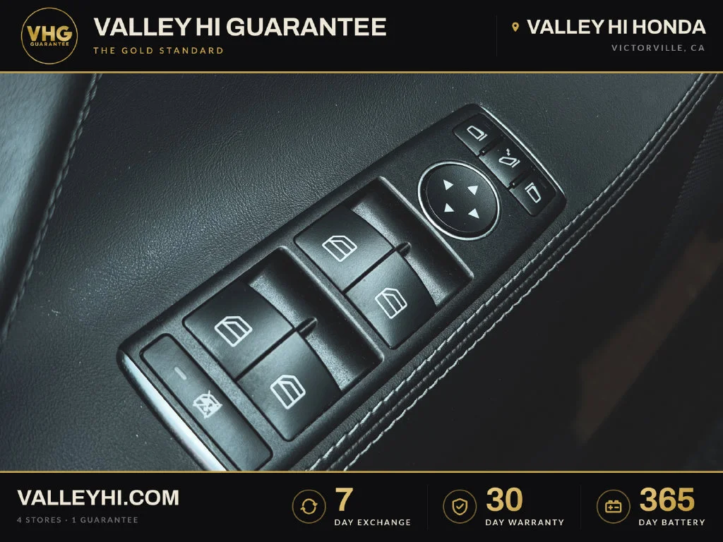 Used 2018  Tesla  image 32