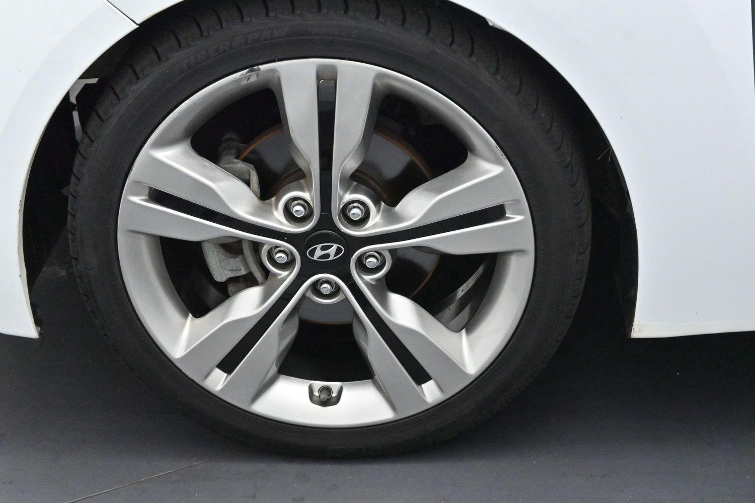 Used 2017 Century White Hyundai Value Edition image 33