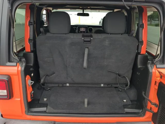 Used 2020 Orange Jeep Sport S image 26