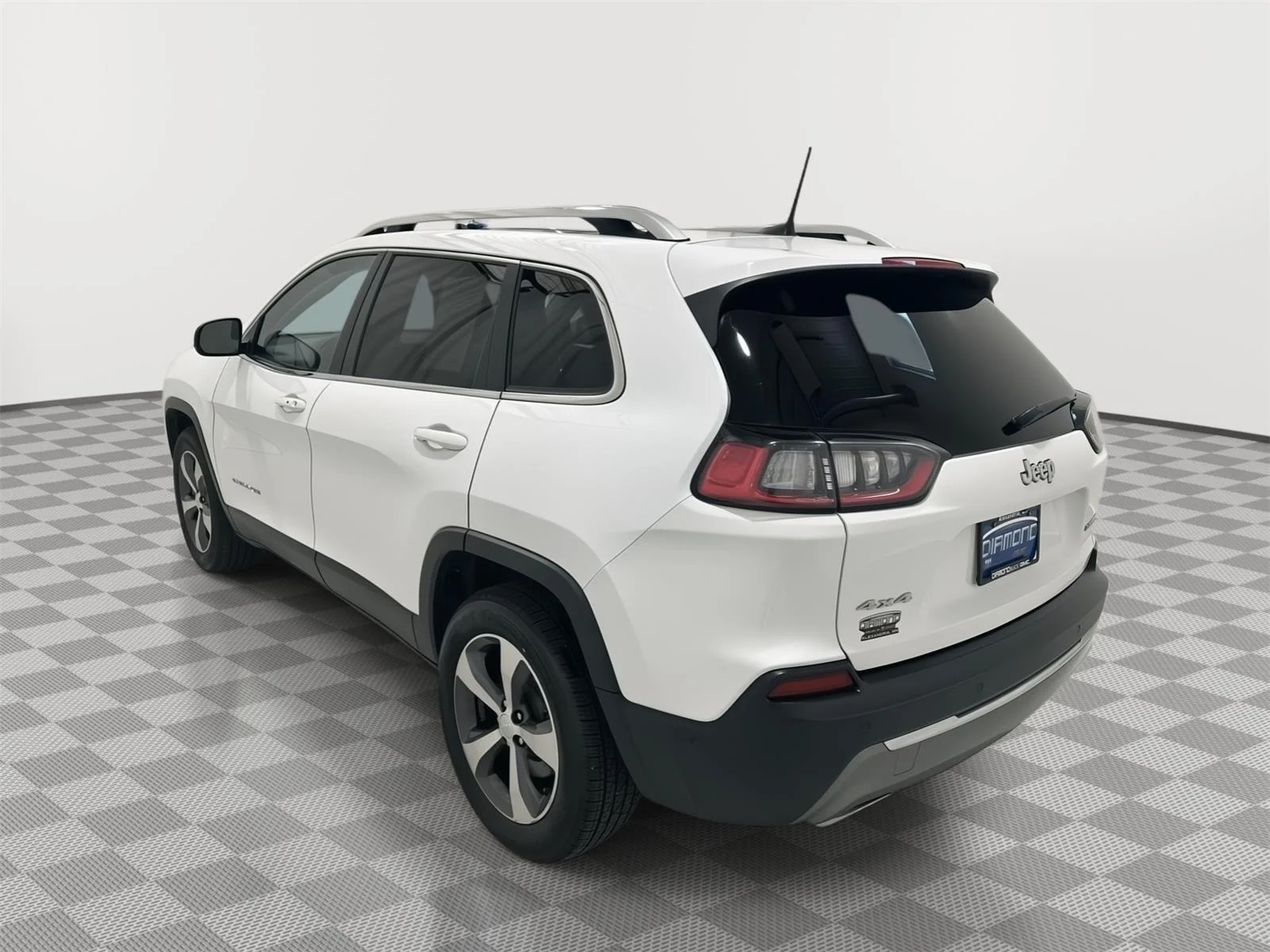 Used 2019 Bright White Clearcoat Jeep Limited image 3