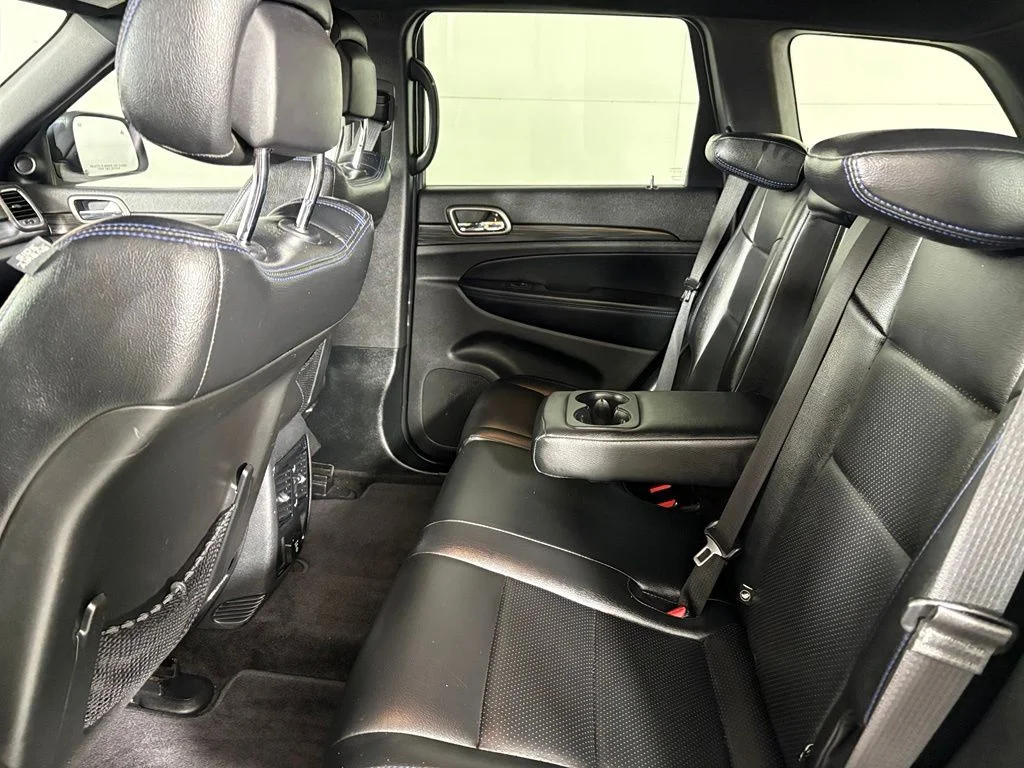 Used 2019 Black Jeep Laredo image 43