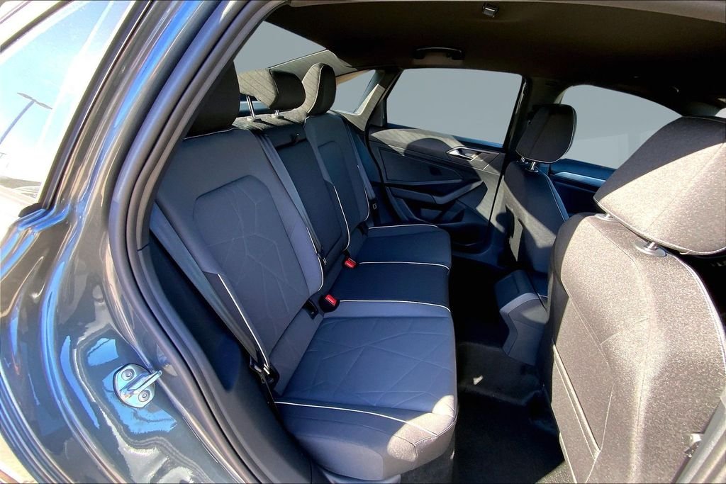 2026 Volkswagen Jetta Sport - Photo 9