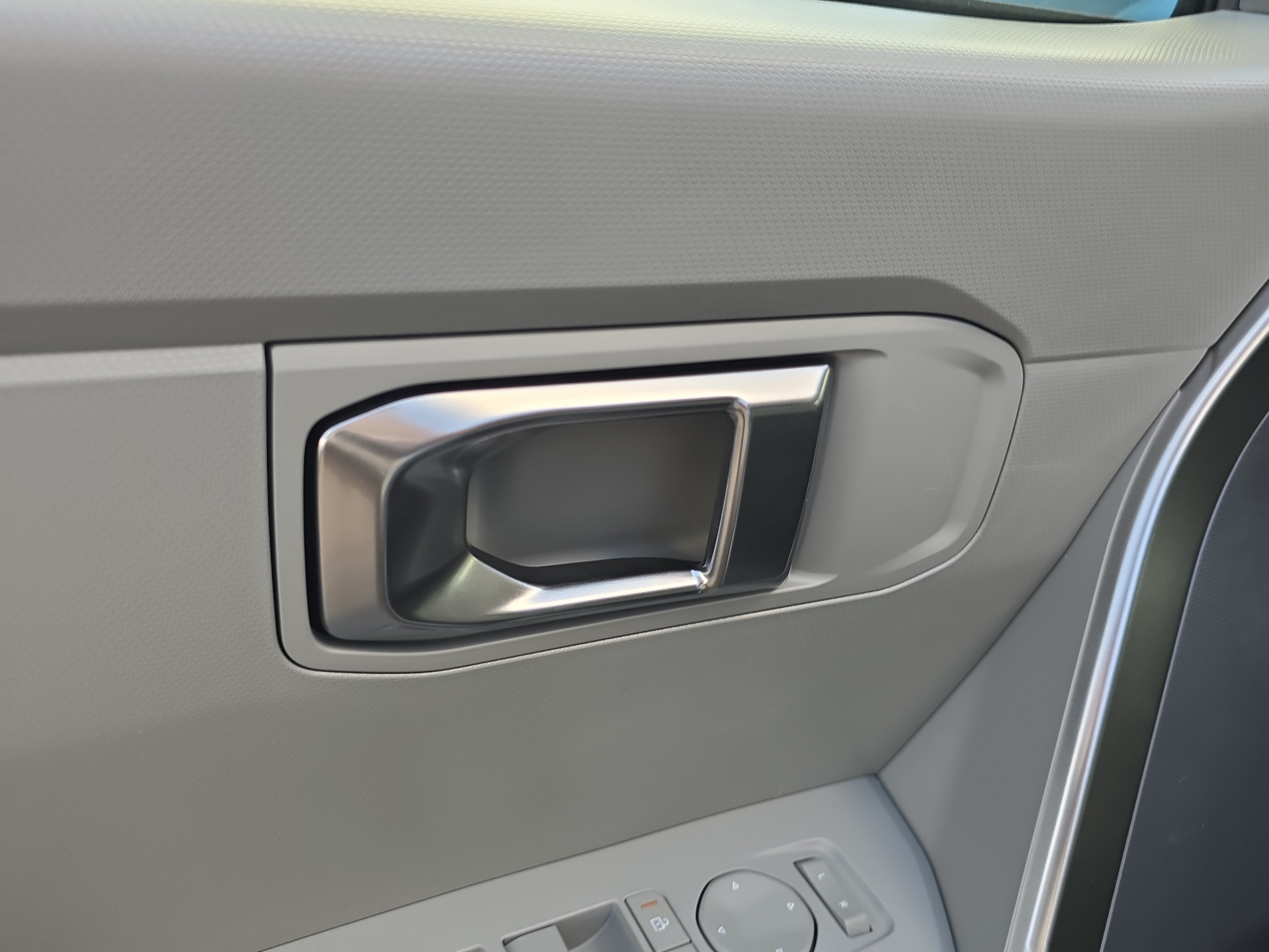 New 2027 Frost Blue / Black Roof Kia S image 18