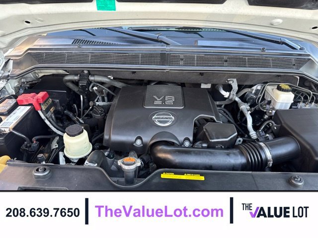 Used 2010 White Nissan Platinum image 10