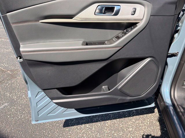 New 2026 Vapor Blue Metallic Ford Active image 32