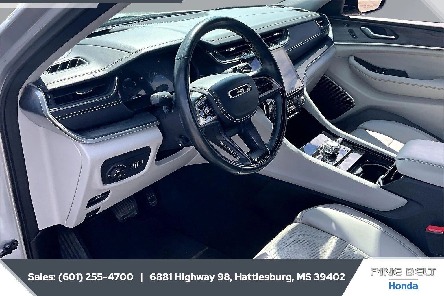 Used 2021 Silver Zynith Jeep Overland image 12