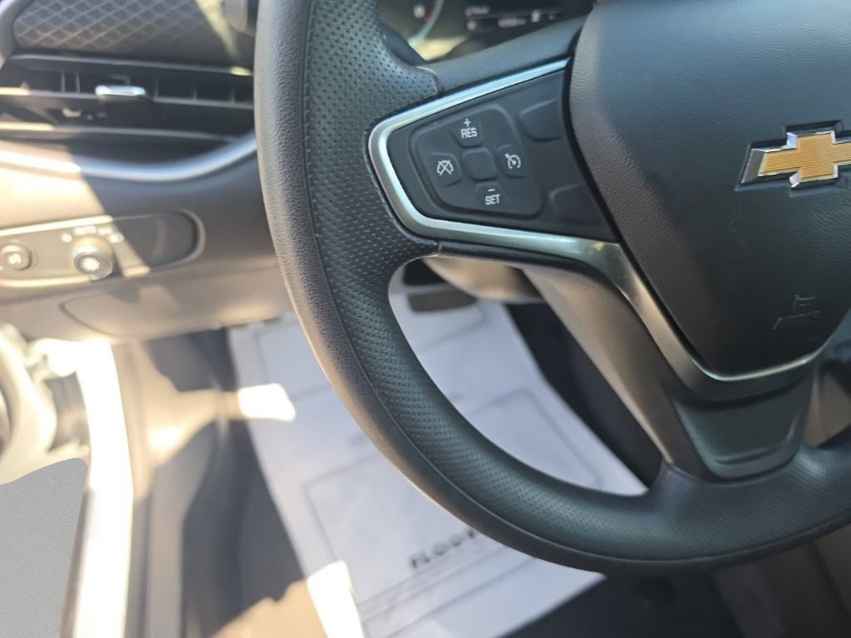 Used 2022 Summit White Chevrolet LT image 14