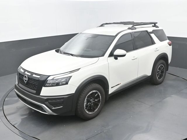 Used 2025 Glacier White Nissan Rock Creek image 16