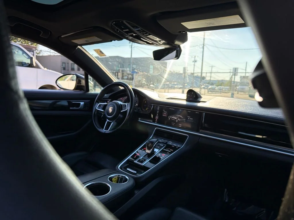 Used 2018 Black Porsche Base image 22