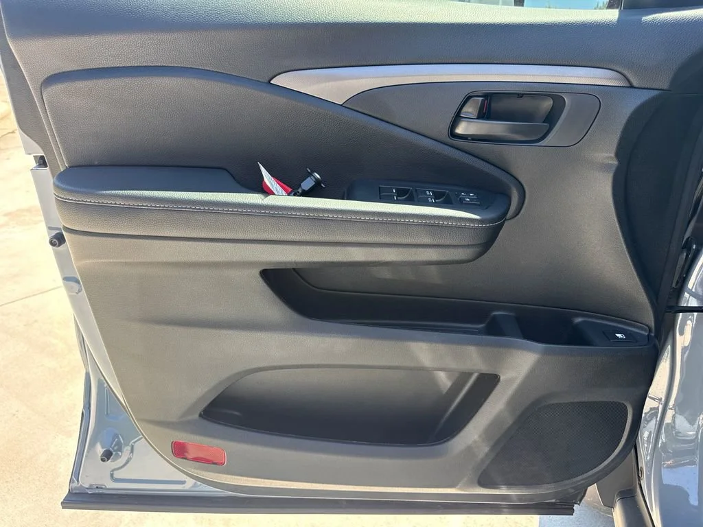 Certified Used 2025 Sonic Gray Pearl Honda AWD SPORT image 49