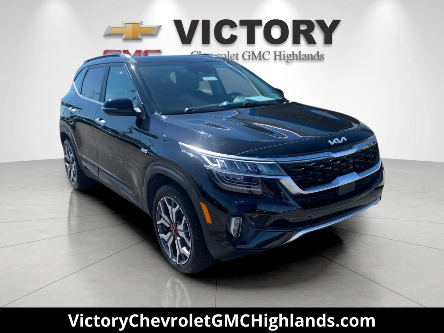 Used 2023 Black Kia SX Turbo image 1