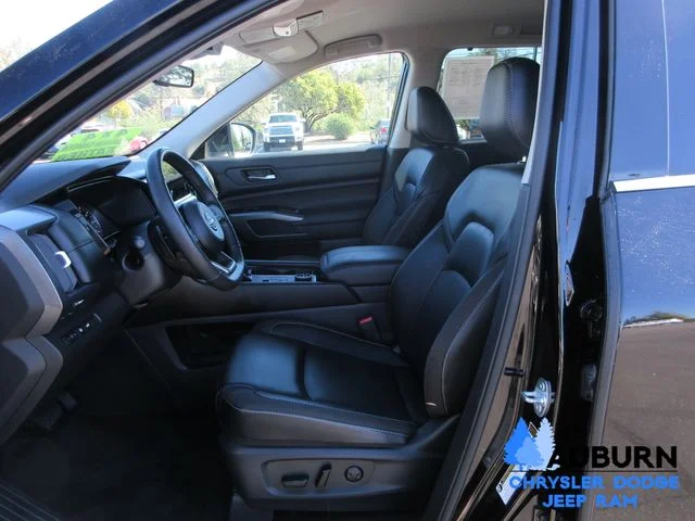 Used 2024 Black Nissan SL image 11