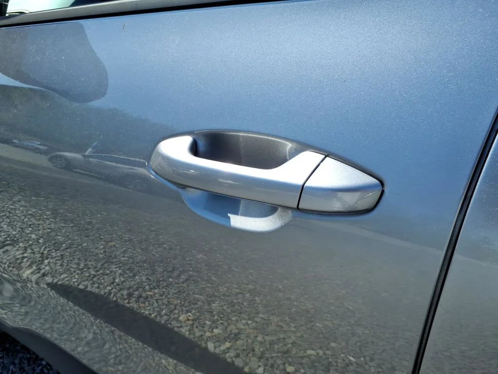 Used 2022 Gray Kia LX image 36