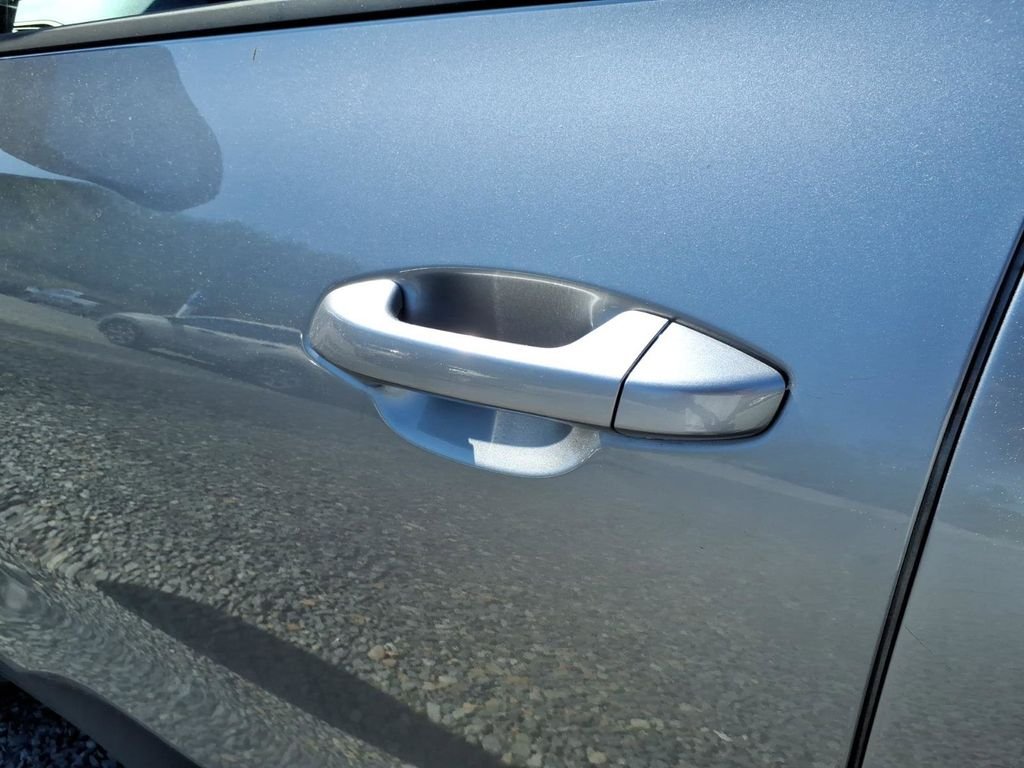 Used 2022 Gray Kia LX image 36