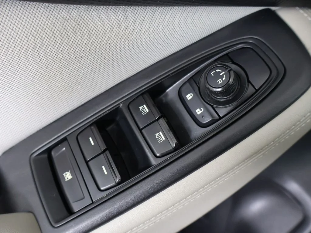 Used 2021 Black Subaru Premium image 37