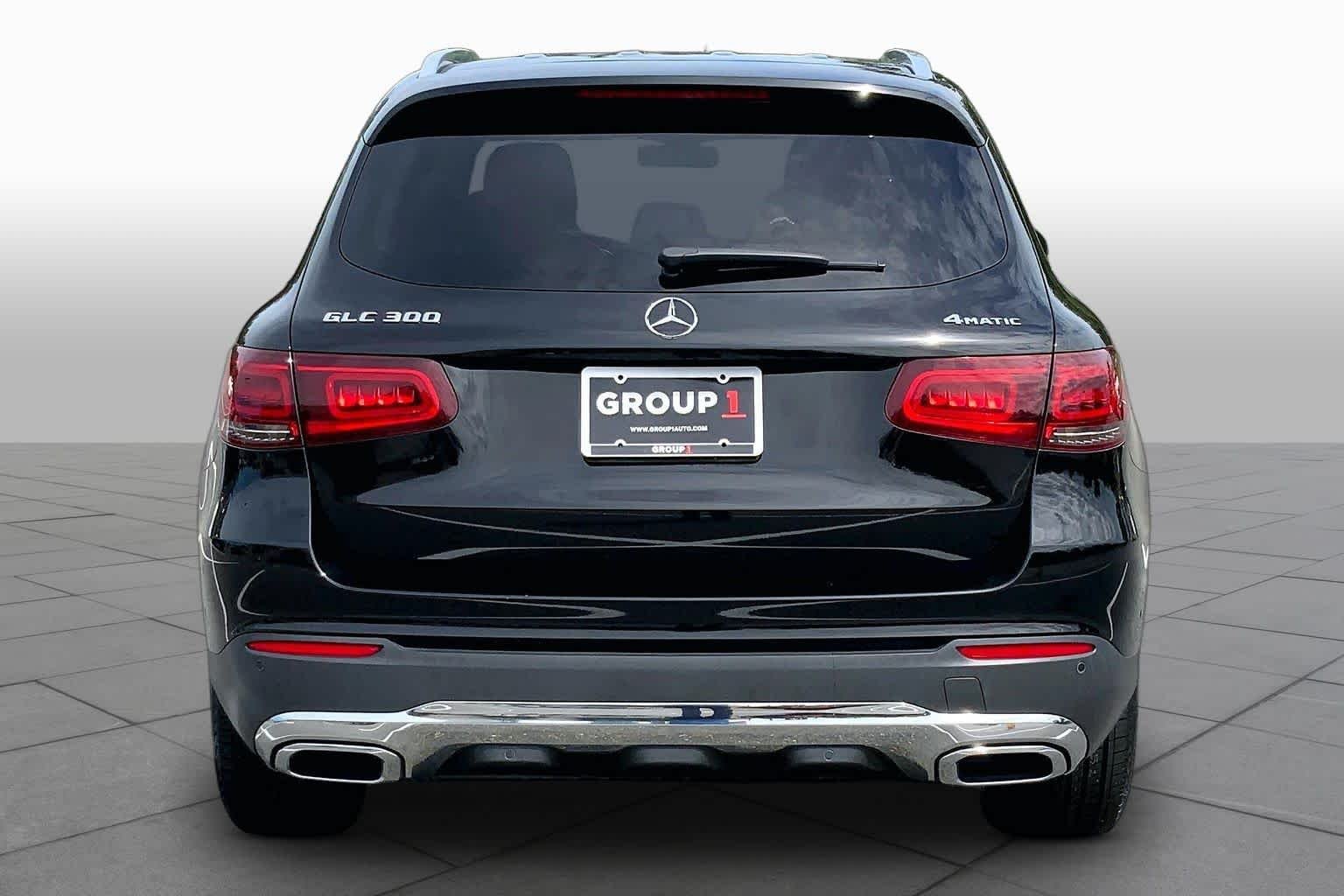 Used 2021 Black Mercedes-Benz GLC 300 image 4