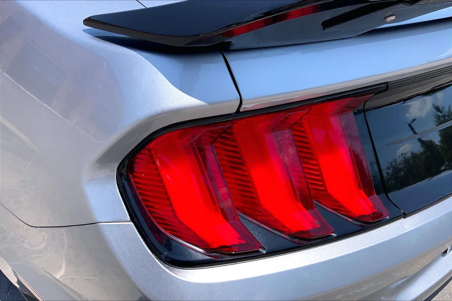 Used 2021 Iconic Silver Ford EcoBoost Premium image 24