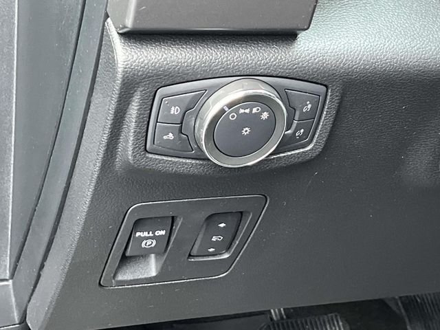 Used 2019 Black Ford XLT image 28