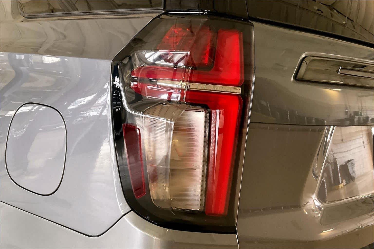 Used 2021 Satin Steel Metallic Chevrolet Z71 image 26