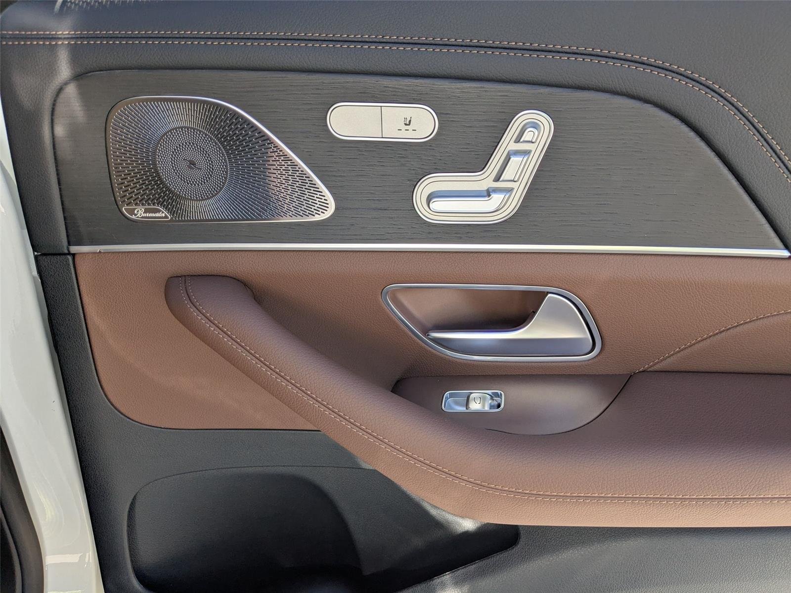 New 2026 Polar White Mercedes-Benz GLS 450 image 31