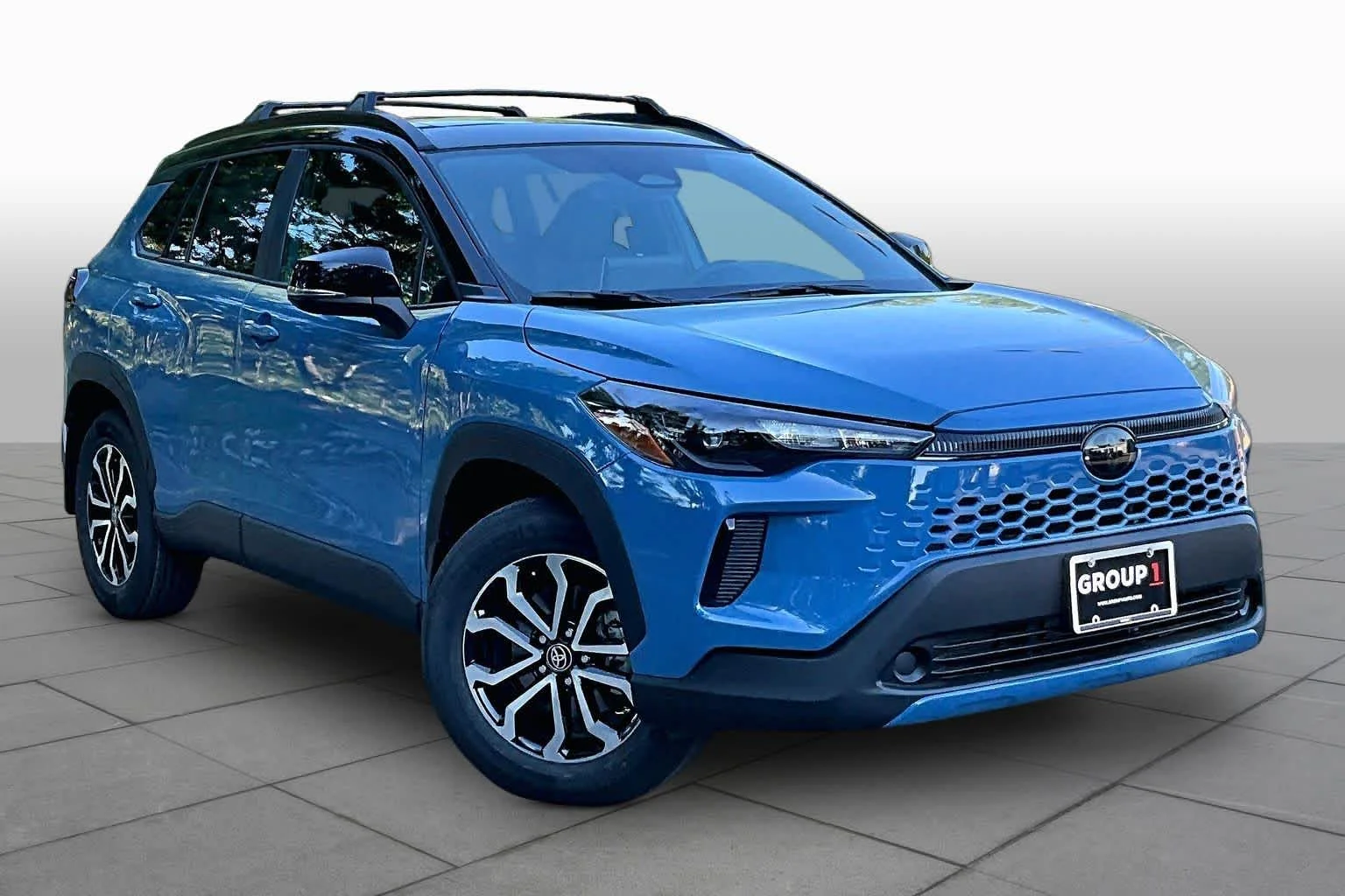 New 2026 Cavalry Blue/Jet Black Toyota Hybrid SE image 2