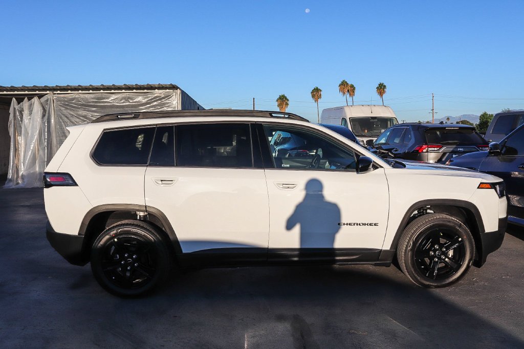 New 2026 Bright White Clearcoat Jeep Laredo image 13