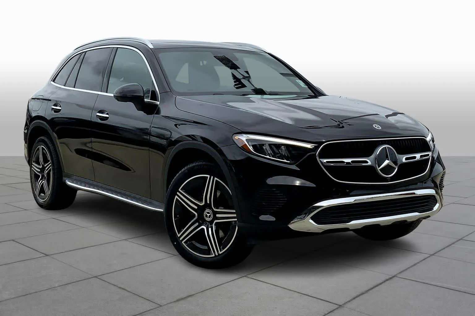 New 2026 Obsidian Black Metallic Mercedes-Benz GLC 300 image 2