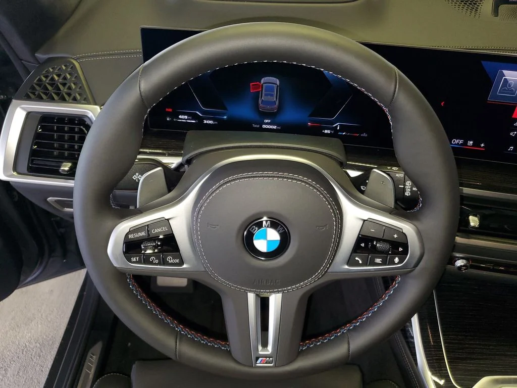 New 2027 Dravit Grey Metallic BMW M60i image 19