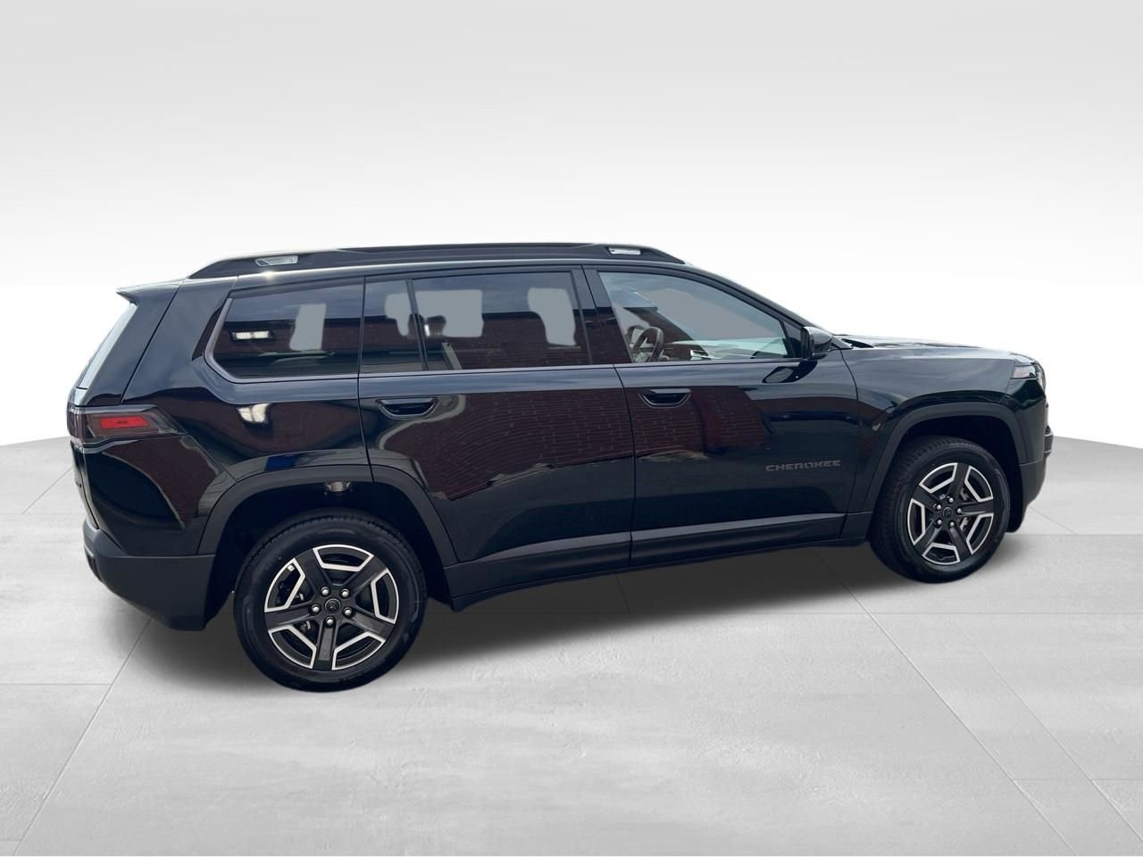 New 2026 Diamond Black Crystal Pearl-Coat Exterior Paint Jeep Limited image 7