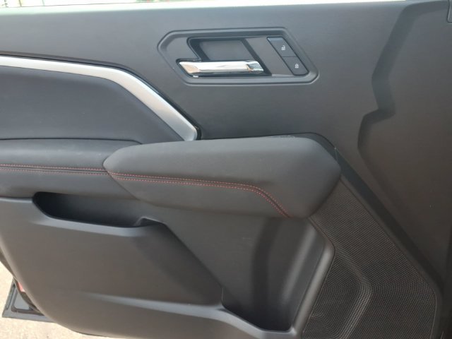 Used 2024 Black Chevrolet Z71 image 14
