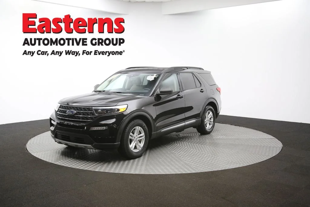Used 2023 Black Ford XLT image 55