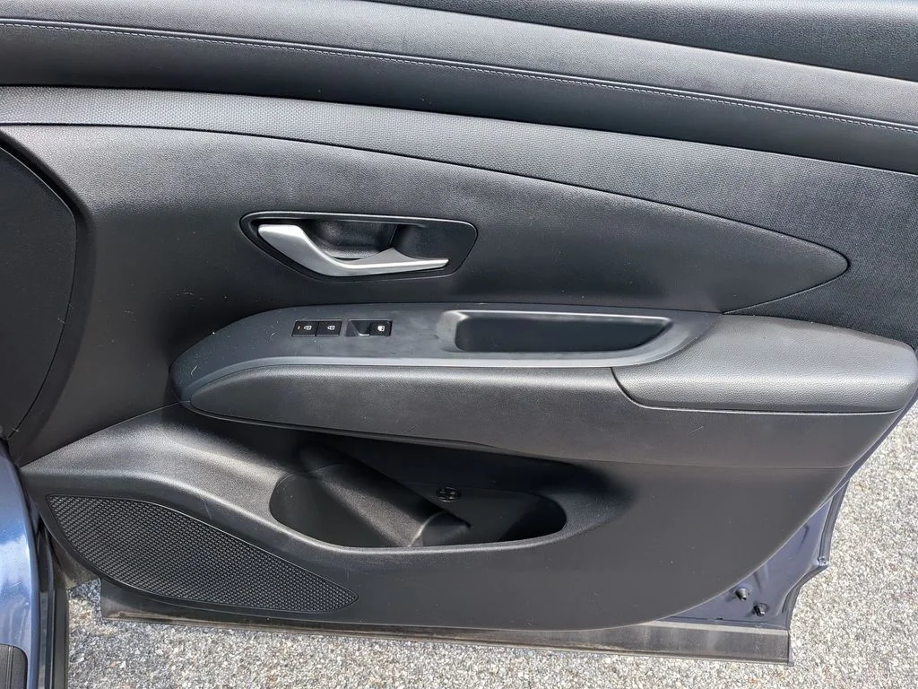 Used 2025 Blue Hyundai SEL Convenience image 33