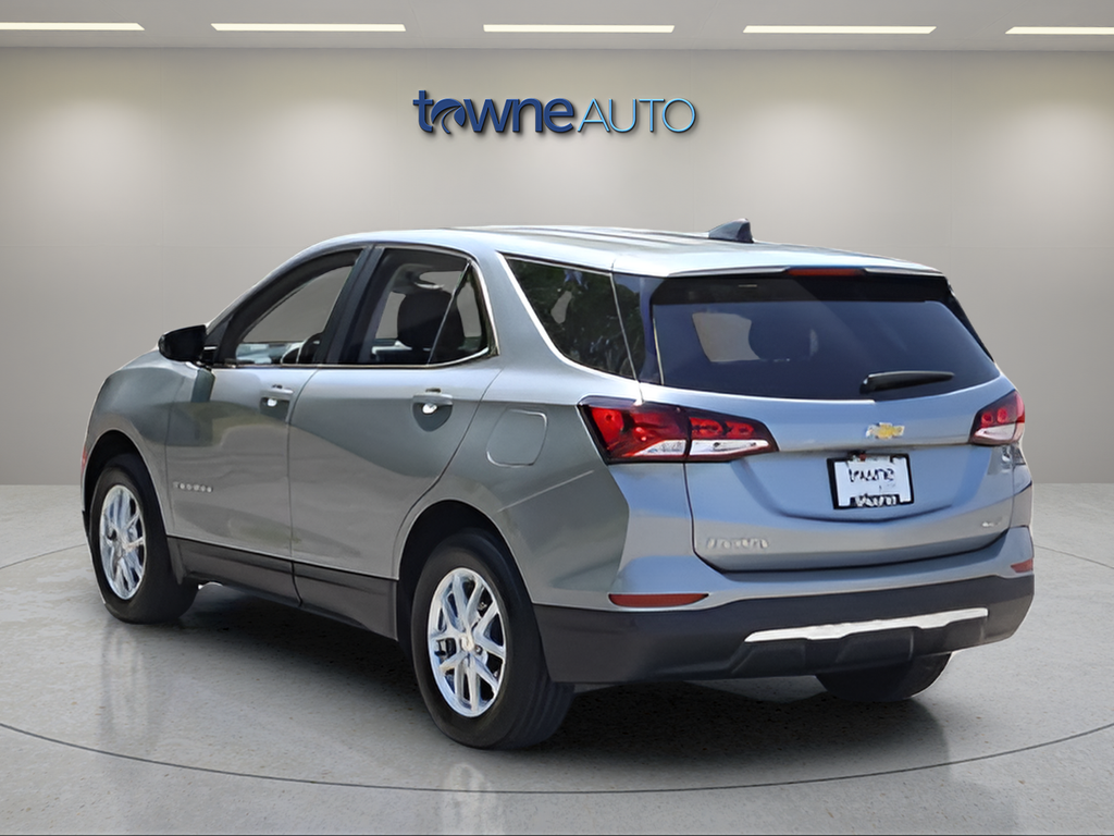 Used 2024 Gray Chevrolet LT image 3